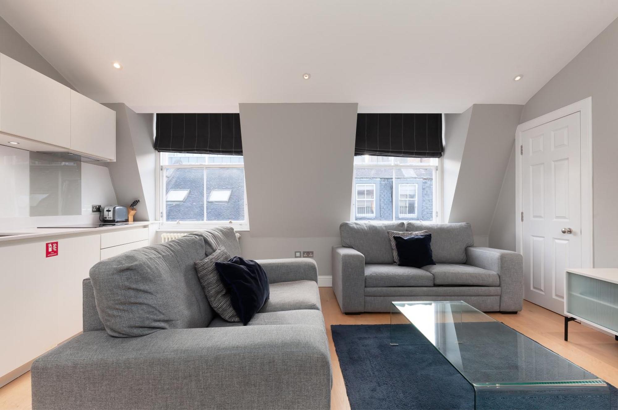 Destiny Scotland - Hill Street Apartments Edinburgh Bagian luar foto