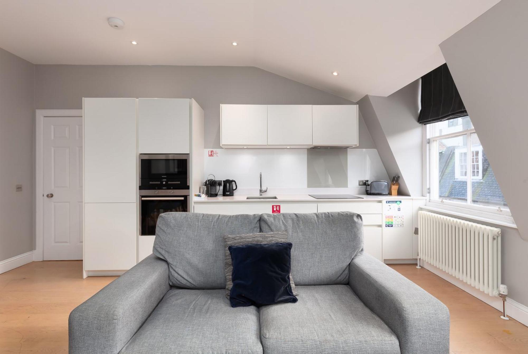 Destiny Scotland - Hill Street Apartments Edinburgh Bagian luar foto