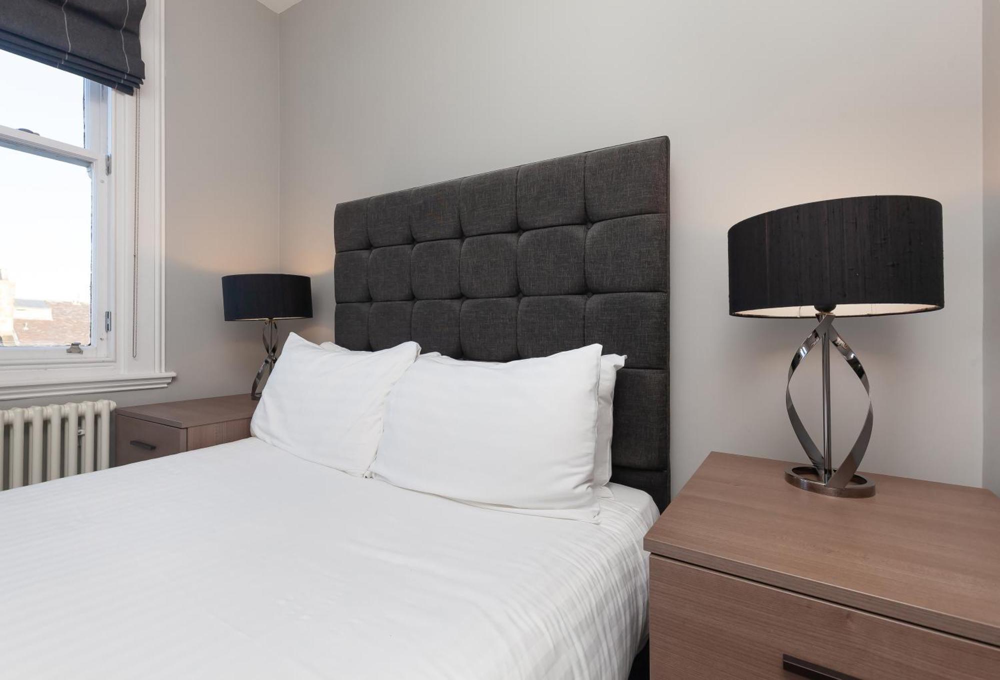 Destiny Scotland - Hill Street Apartments Edinburgh Bagian luar foto